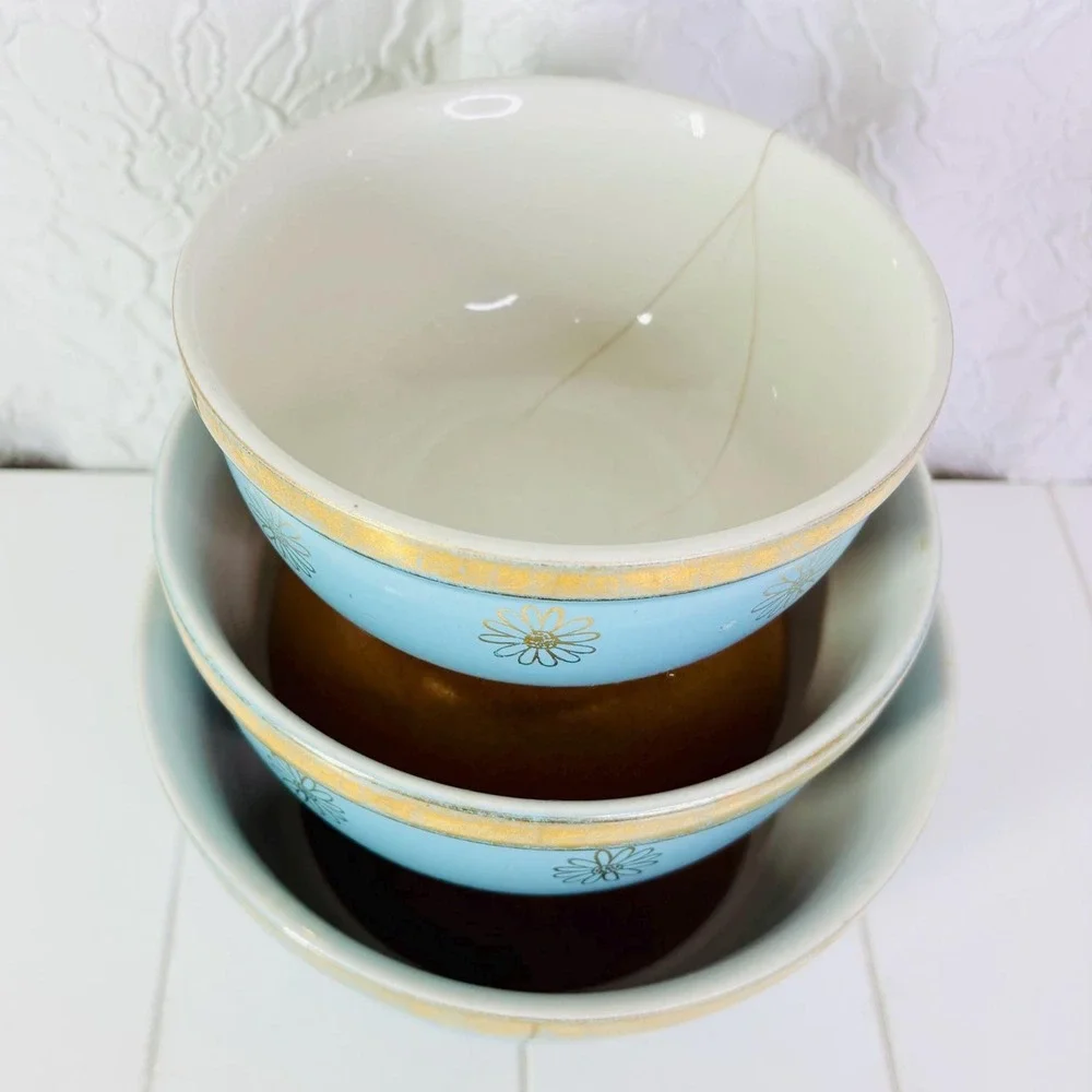 Vintage Hall China Nesting Bowls, Blue and Gold Daisy, Set of 3